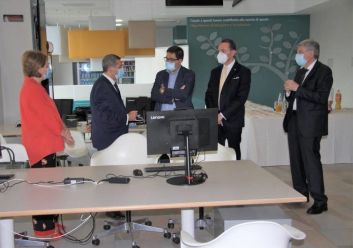 chiude_campus_covid_center