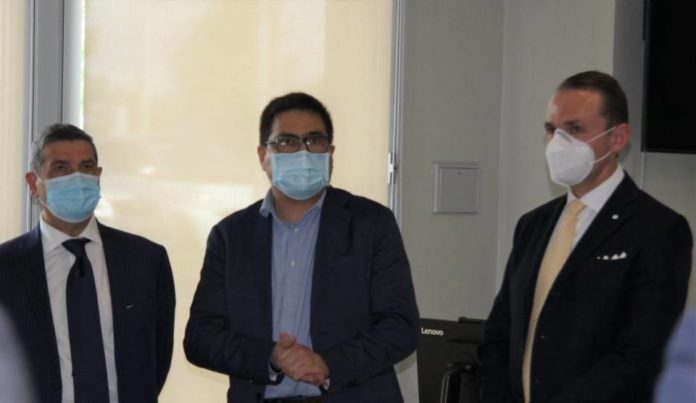 chiude_campus_covid_center