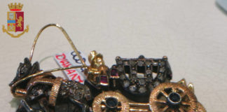 Civitavecchia, ruba oggetti preziosi a casa di un’anziana civitavecchia