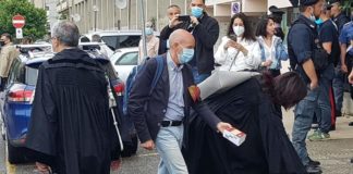 Gli avvocati protestano sotto il tribunale di Velletri protesta_avvocati_velletri_05_06