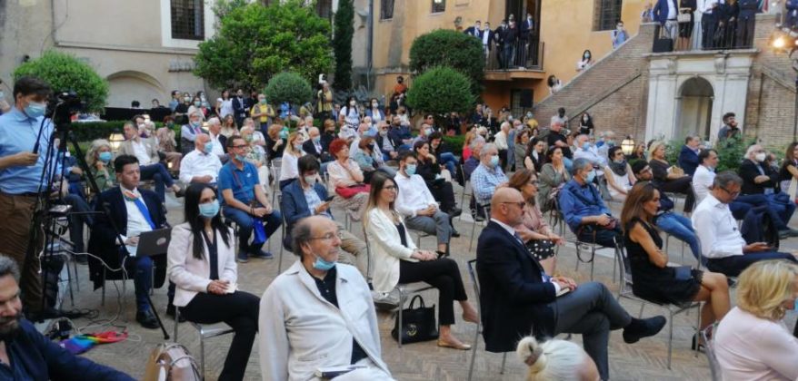 parente_renzi_mossa_cavallo