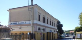 Albano, via dei Cappuccini chiusa al traffico per frana albanostaz