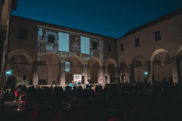 Il Chiostro con Amelie Nothomb
