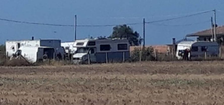 cittadini_rom_occupano_terreno_salzare