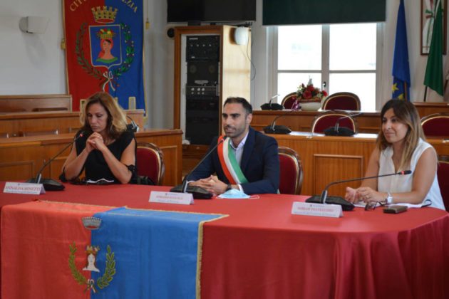 consegna_mezzi_tpl_anziani_disabili_pomezia