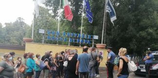 Rsa Rocca di Papa, Assotutela “assicurare i vaccini ai sanitari” manifestazione_lavoratori_san_raffaele_rocca_di_papa_03_08