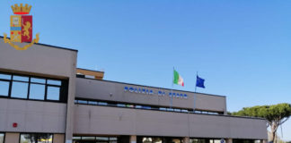 Rapinano un’adolescente all’interno della sua abitazione a Borghesiana commissariato_casilino