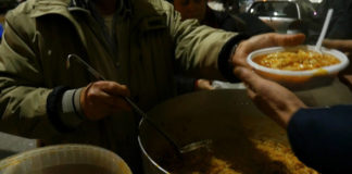 Roma, un pasto sospeso per chi è stato messo in ginocchio dal covid pasto_sospeso