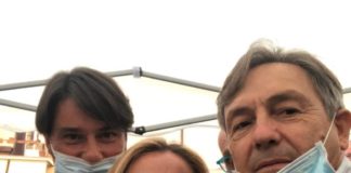 Bagno di folla per Giorgia Meloni sul corso di Albano