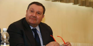 Miele di Aquino denunciato da Renzi miele