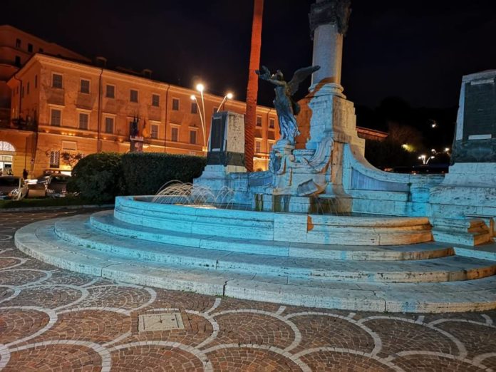 frascati_blu_monumento_caduti_20_11 frascati_blu_monumento_caduti_20_11