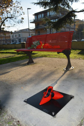 25_11_pomezia_dice_no_violenza_donne