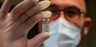 Vaccino, Omceo Roma: “medici base come corrieri ‘delivery’, pagati 6 euro a dose” vaccino