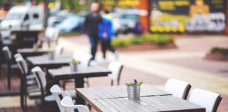 Pomezia, prorogata l’occupazione di suolo pubblico gratuita per le attività commerciali fino al 31 dicembre