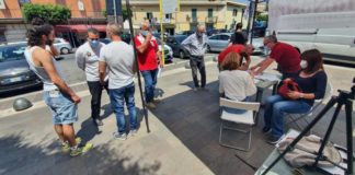 Cecchina, in centinaia firmano contro il riavvio della discarica