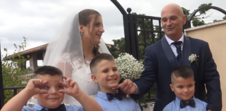 Sposare un sogno: la storia di Alessandro e Federica e la rinascita di un amore Alessandro e Federica con i 3 figli