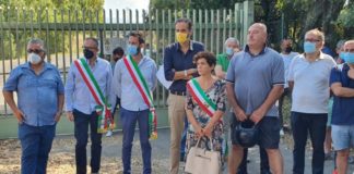 La manifestazione contro la riapertura della discarica a Roncigliano