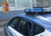 Anzio, litiga con una donna e aggredisce una volante