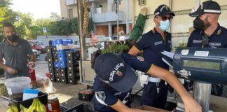 A Frascati controllo bilance presso mercato settimanale