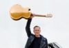 Bryan Adams, l’11 marzo 2022 esce il nuovo album “So happy it hurts”