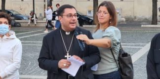 Cammino per la terra: 200 cittadini, 2 sindaci e vescovo in difesa dell’ambiente