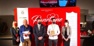 Bonfitt Cattive Compagnie e Pasticceria Barberini vincono ex aequo la III edizione di Panettone Maximo