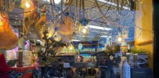 Presepe in vetrina, vincono Mec Shop e Gimino