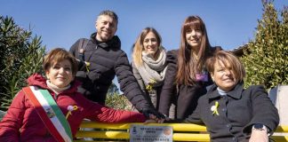 A Castel Gandolfo una panchina gialla per l’endometriosi panchinagialla