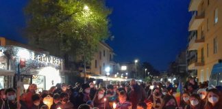 Fiaccolata per la pace in Ucraina