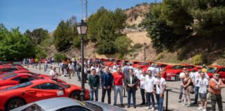 Ferrari nel deserto di Tabernas ferrarialmeria