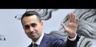 Schiaffo Futurista al Movimento Cinque Stelle