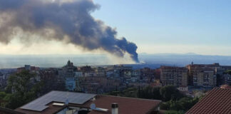 Incendio a Roma Centocelle incendiocentocelle