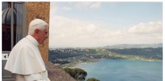 Il ricordo e la preghiera della chiesa di Albano per il Papa Emerito Benedetto XVI benedettoaicastelli