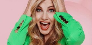 Sanremo 2023, Lorella Cuccarini ammalia l’Ariston