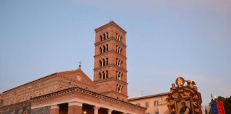 Grottaferrata, festeggiamenti in onore di San Nilo: la processione su Corso del Popolo