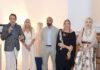 La Mostra di Davide Cufaro Petroni, un viaggio visivo nella città di Istambul attraverso le sue opere Da sinistra_ Pietro Romano, Gisella Peana, Davide Cufaro Petroni, Marina Corazziari, Marchesa Daniela Del Secco D'Aragona