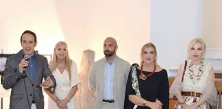 La Mostra di Davide Cufaro Petroni, un viaggio visivo nella città di Istambul attraverso le sue opere Da sinistra_ Pietro Romano, Gisella Peana, Davide Cufaro Petroni, Marina Corazziari, Marchesa Daniela Del Secco D'Aragona