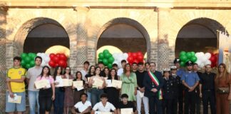 Lanuvio, grande partecipazione al Battesimo Civico dei 18enni