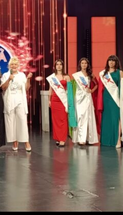 Un Volto X Fotomodella 7