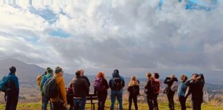 “Sulle tracce della rEsistenza” incanta Grottaferrata: musica, trekking e coro per “riConnettere”