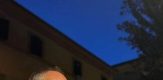 Domandare è lecito, rispondere è cortesia