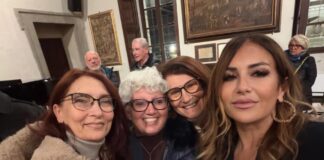 Tombolata di Natale a Palazzo Chigi: “un pomeriggio di sorrisi e comunità”
