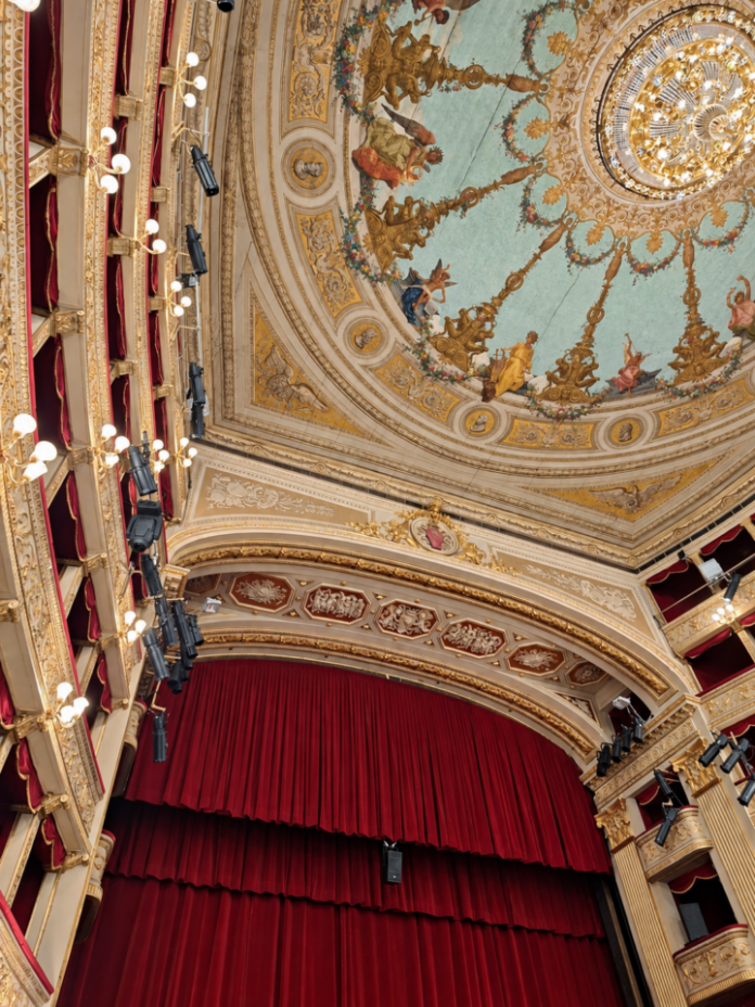 exec-d1b30d42-f132-4cf6-98e6-2a6ec8b4e01d teatroargentina